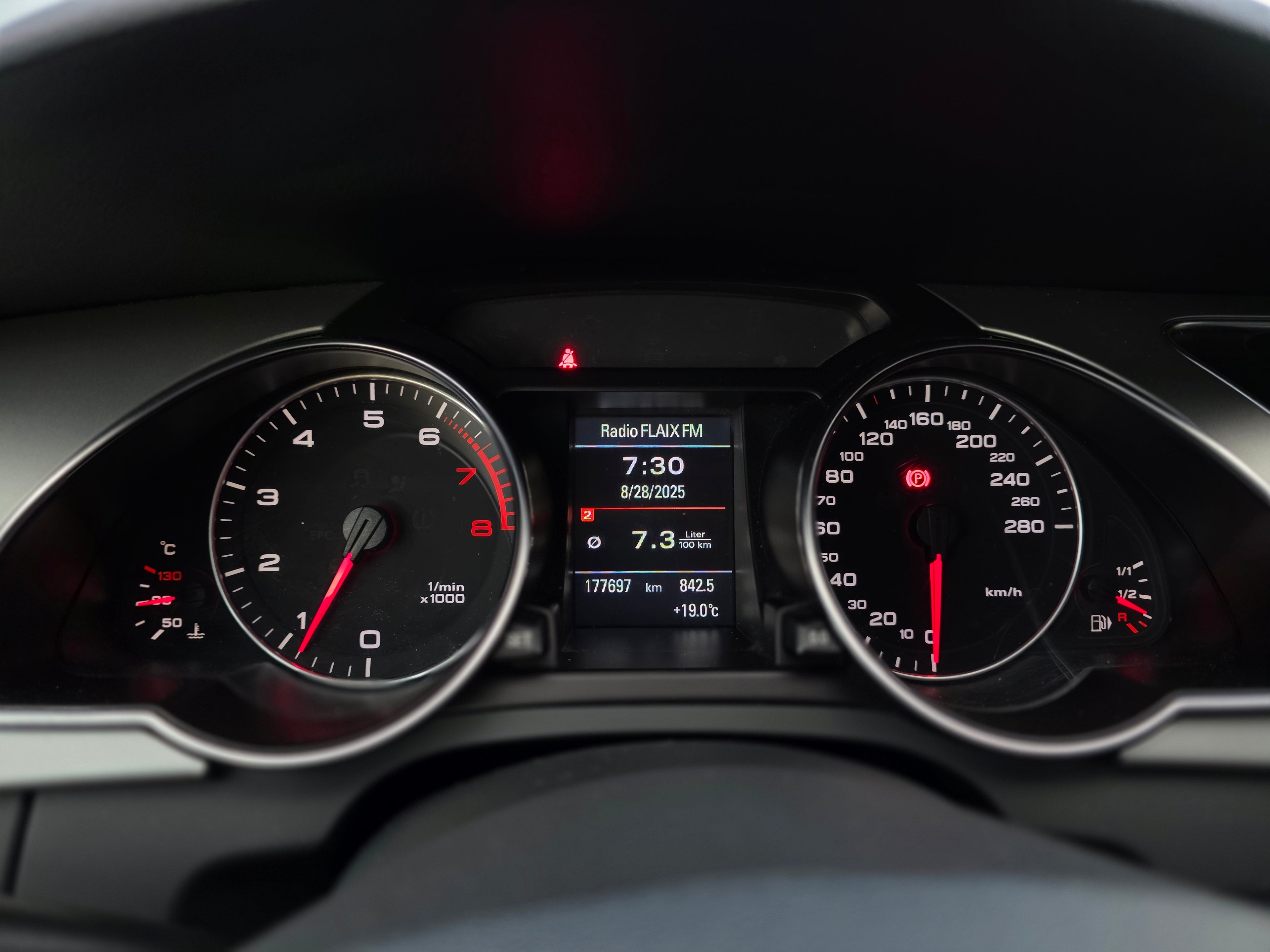 Audi A5 2.0 TFSI 180 CV | Nacional | Garantía Led