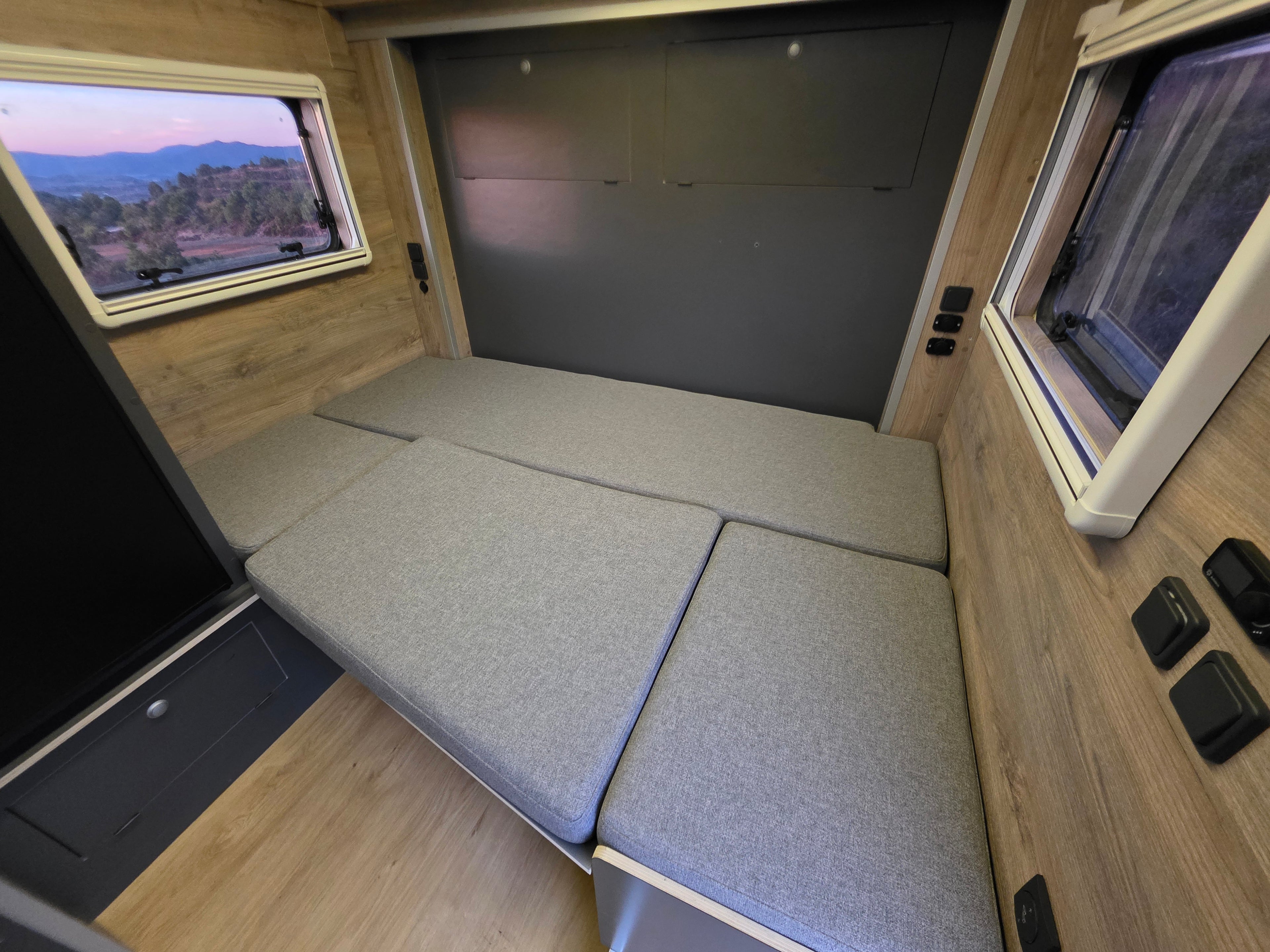 Toyota Hilux Camper off-road 2016 Ducha