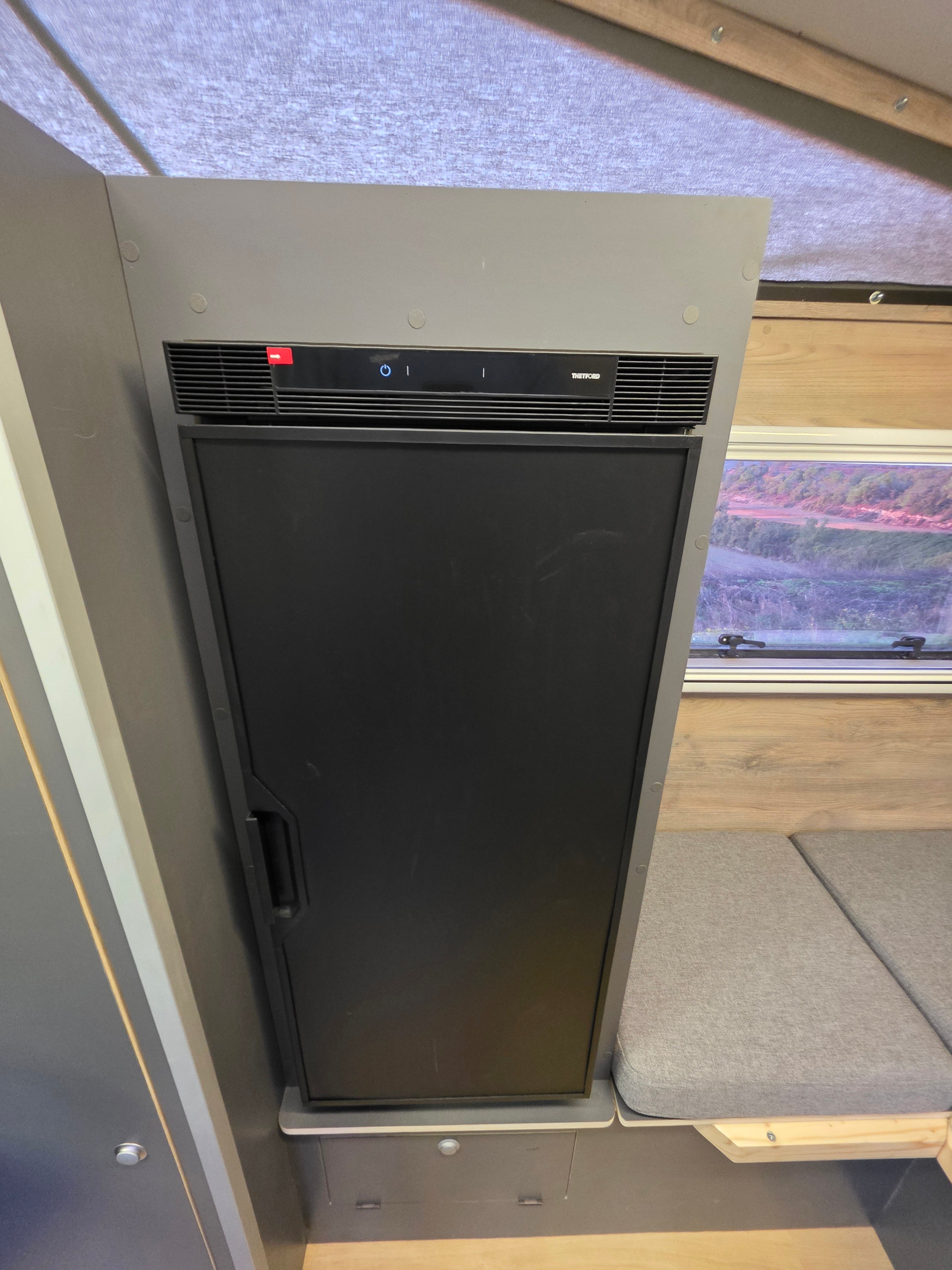 Toyota Hilux Camper off-road 2016 Ducha