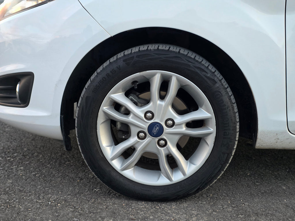 Ford Fiesta 2015 100CV · Único Propietario