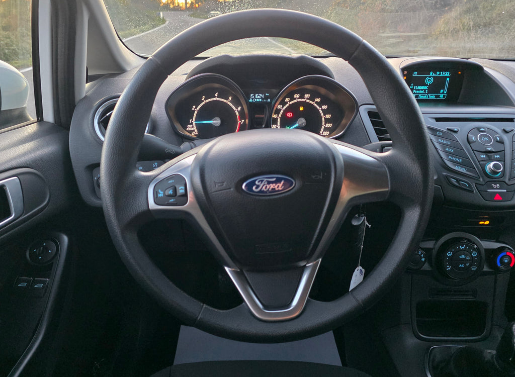 Ford Fiesta 2015 100CV · Único Propietario