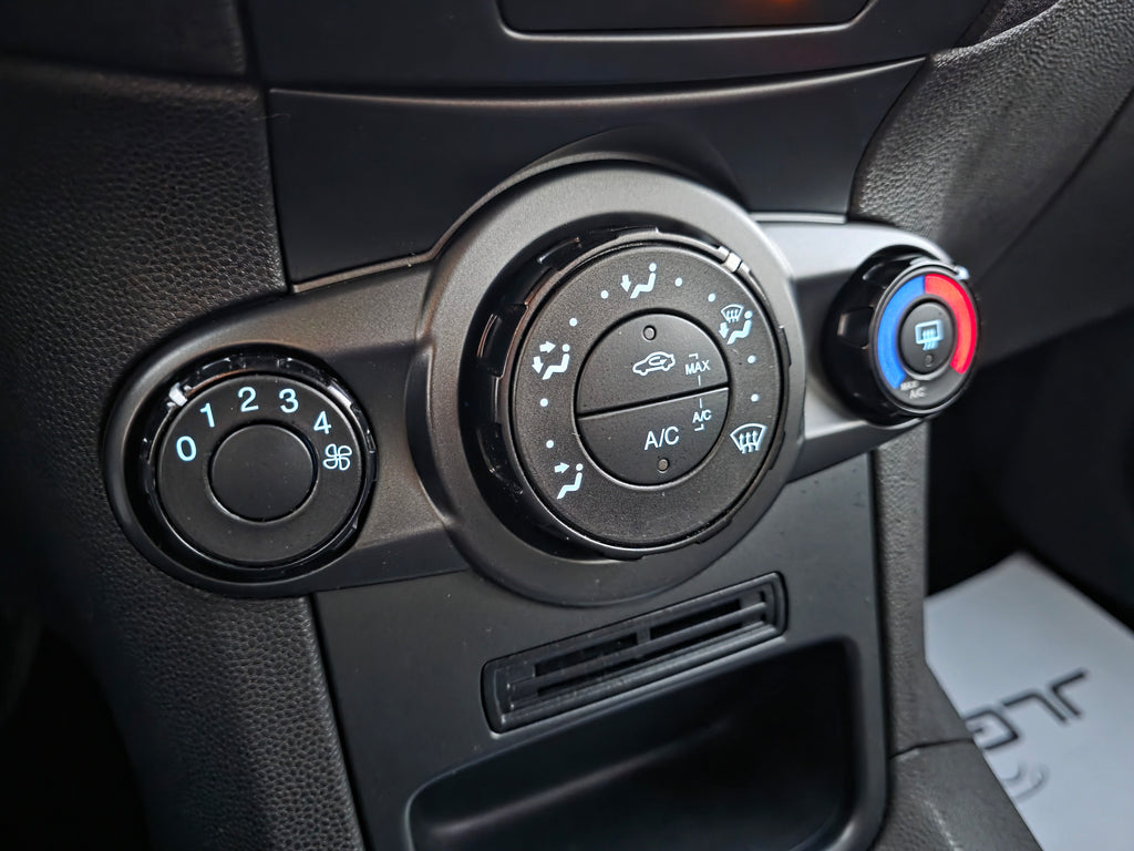 Ford Fiesta 2015 100CV · Único Propietario