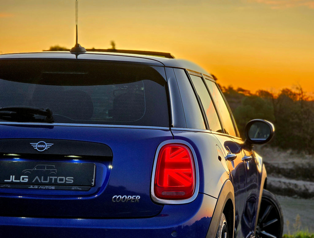 MINI Cooper 5p • 136CV • Panorámico • LED