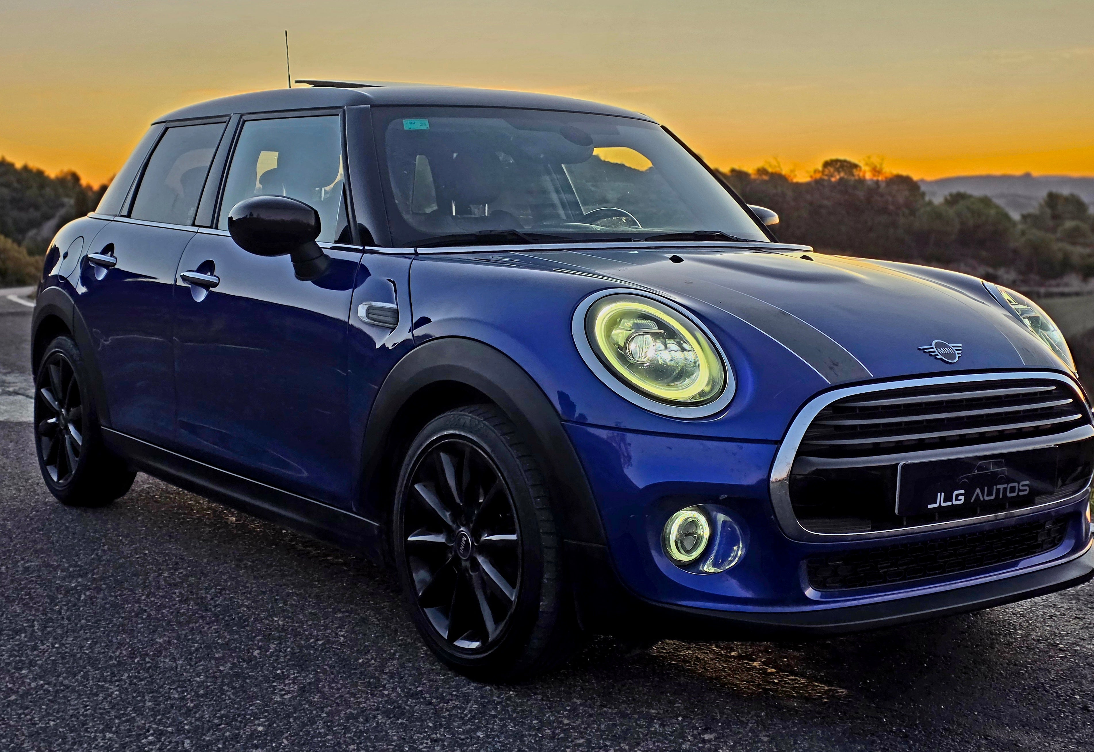 MINI Cooper 5p • 136CV • Panorámico • LED