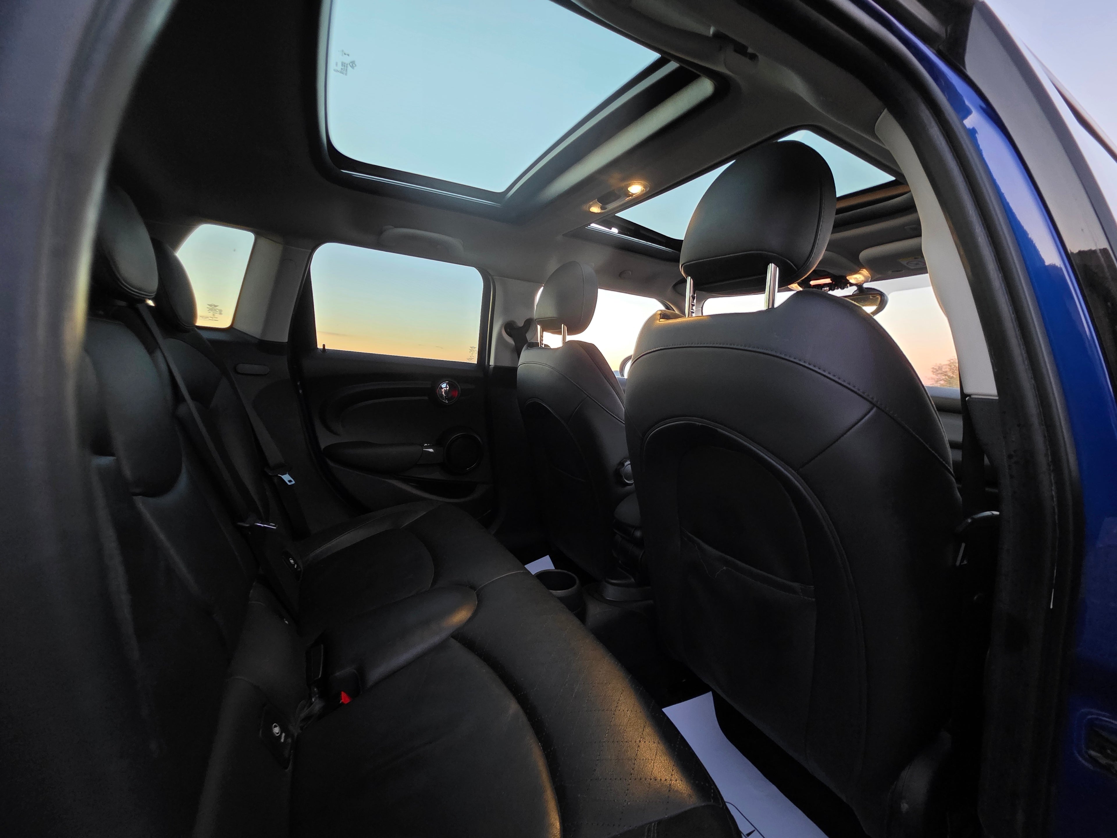 MINI Cooper 5p • 136CV • Panorámico • LED