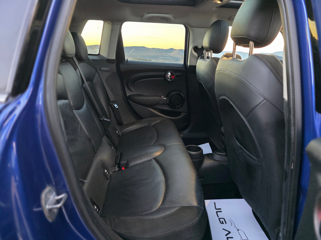 MINI Cooper 5p • 136CV • Panorámico • LED