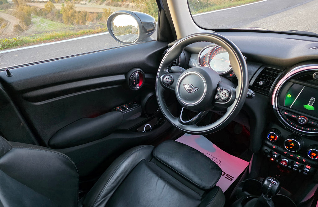 MINI Cooper 5p • 136CV • Panorámico • LED