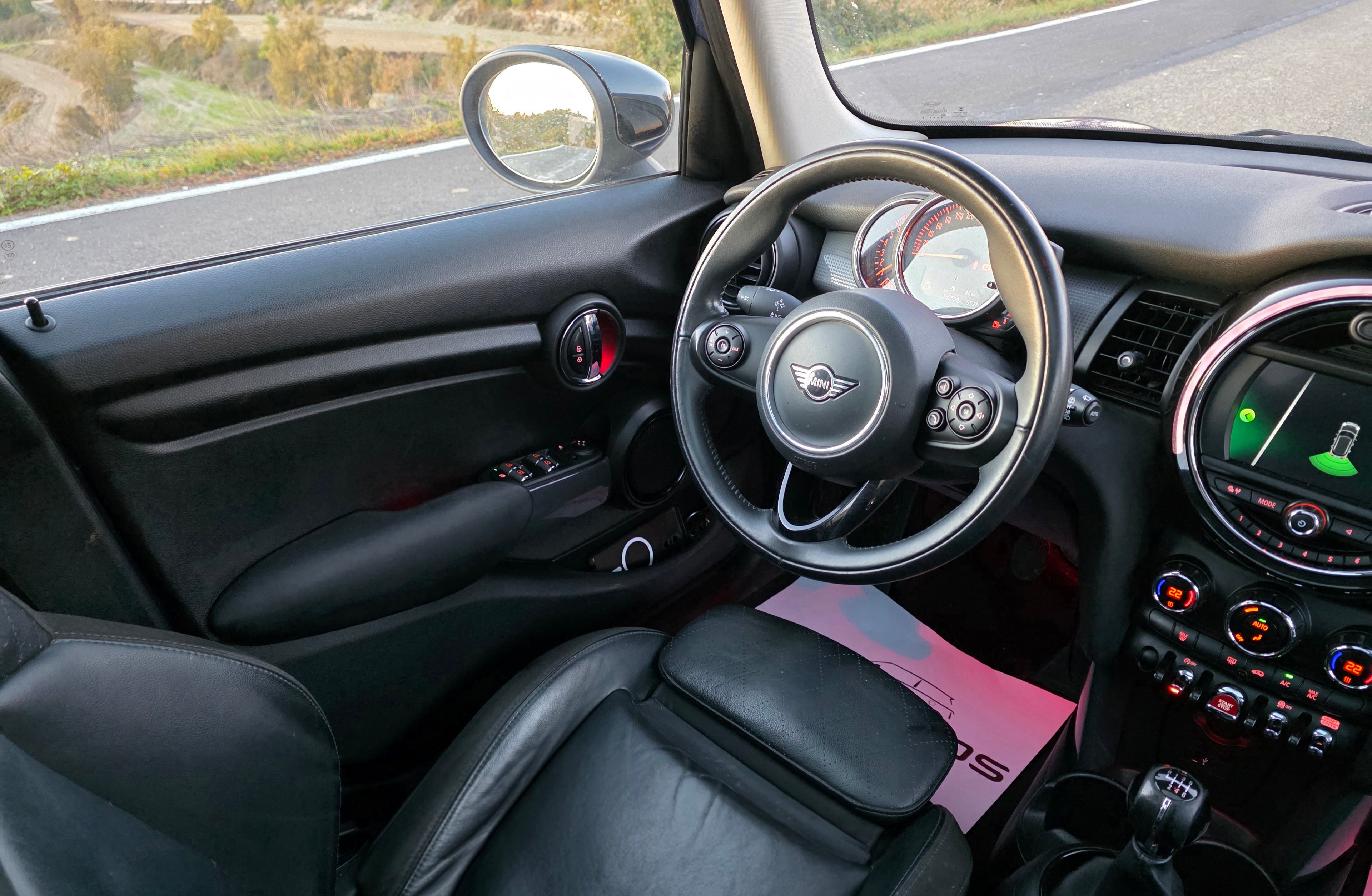 MINI Cooper 5p • 136CV • Panorámico • LED