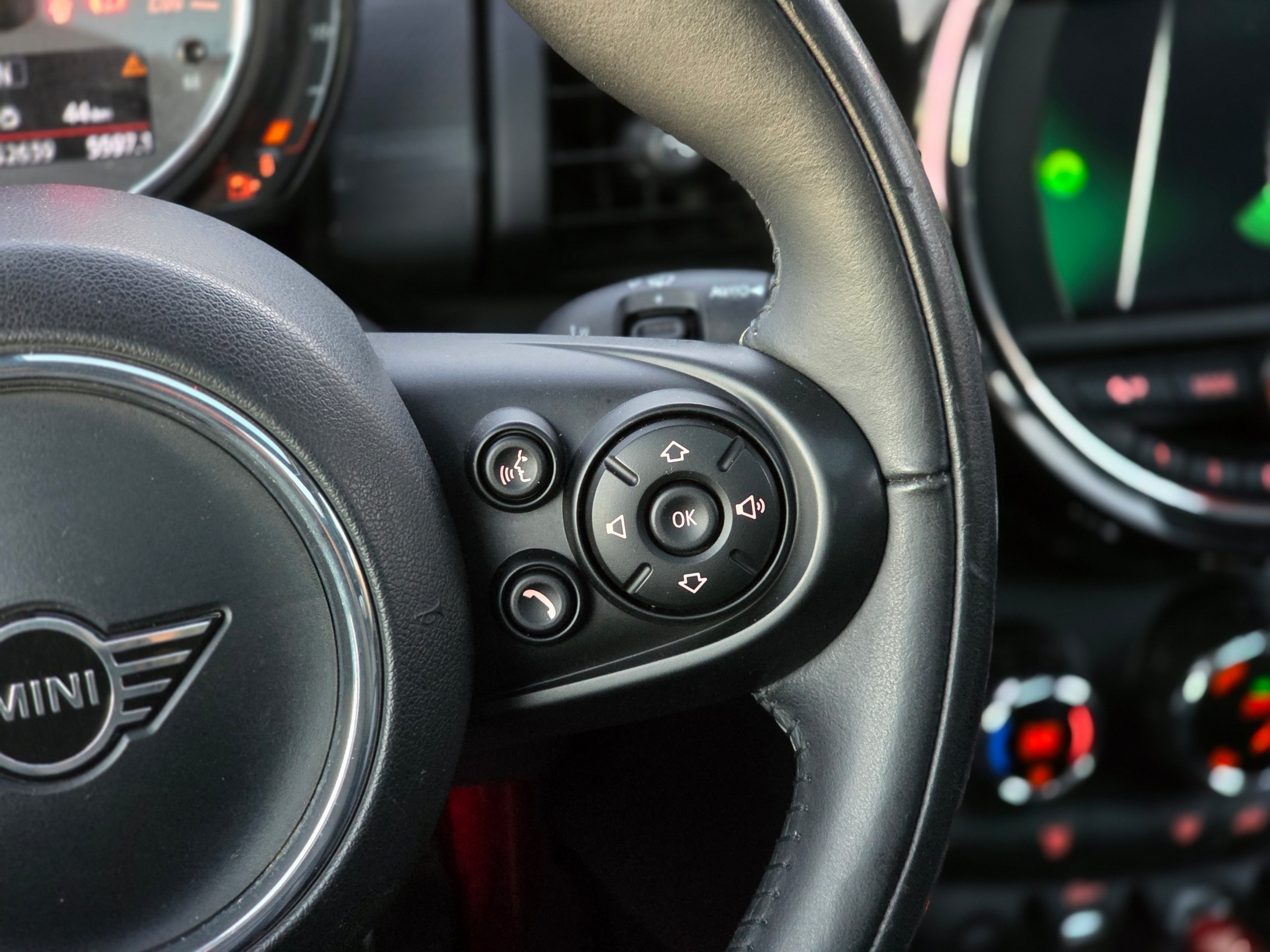 MINI Cooper 5p • 136CV • Panorámico • LED