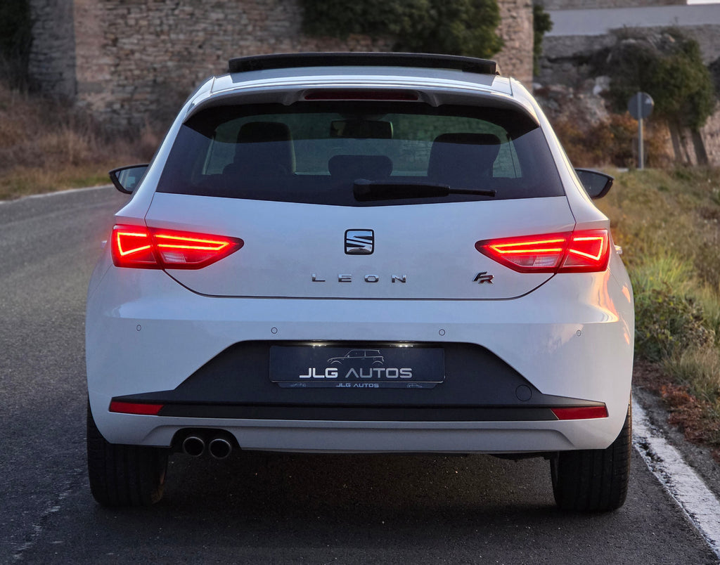 SEAT León 2.0 TDI DSG · Full LED · Techo Solar · 2015