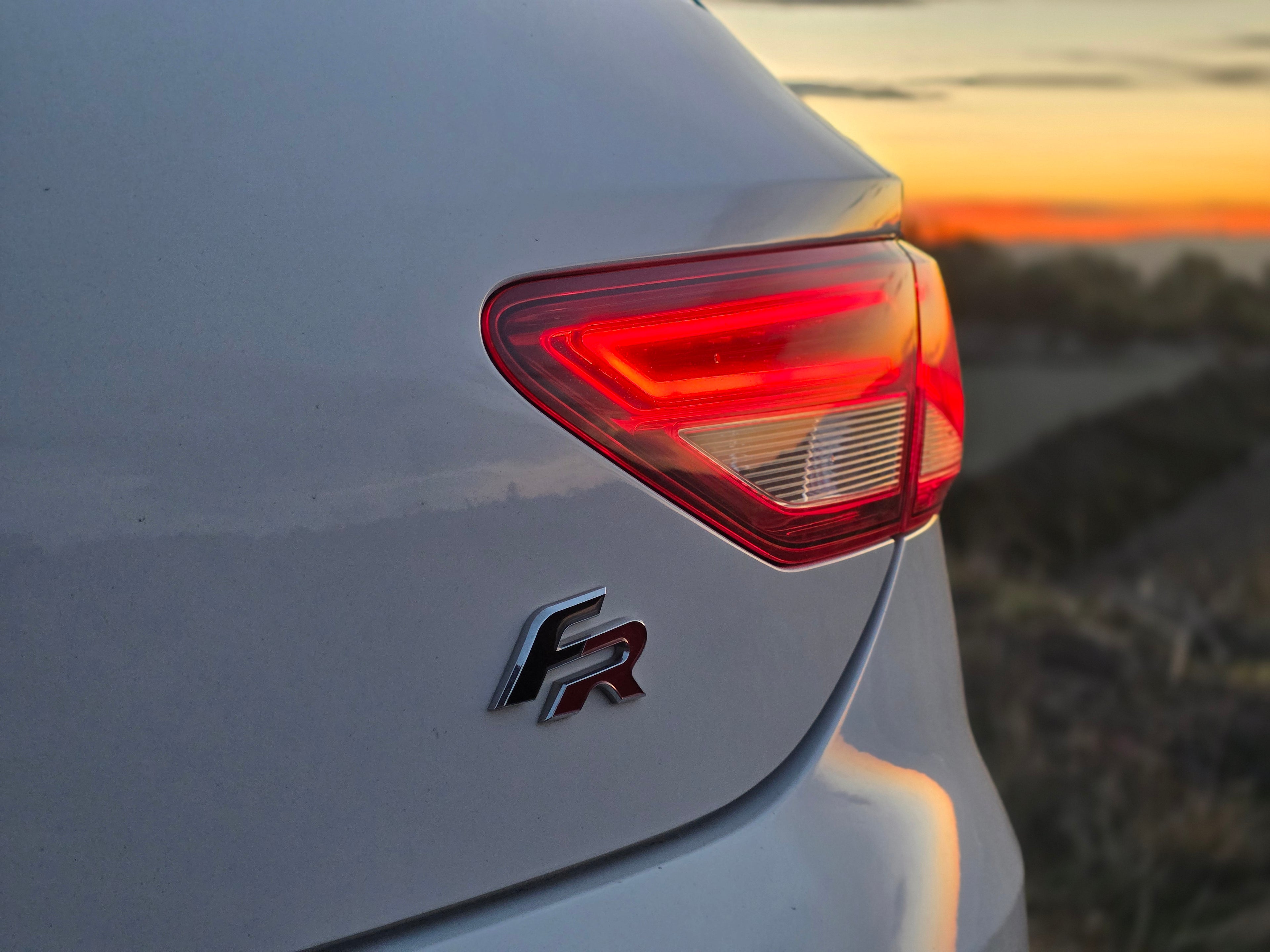 SEAT León 2.0 TDI DSG · Full LED · Techo Solar · 2015