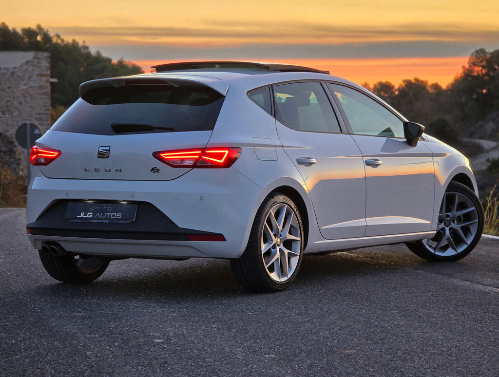 SEAT León 2.0 TDI DSG · Full LED · Techo Solar · 2015