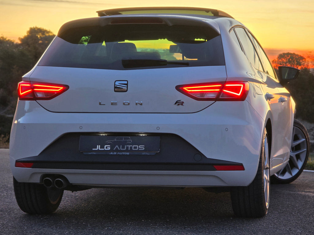 SEAT León 2.0 TDI DSG · Full LED · Techo Solar · 2015