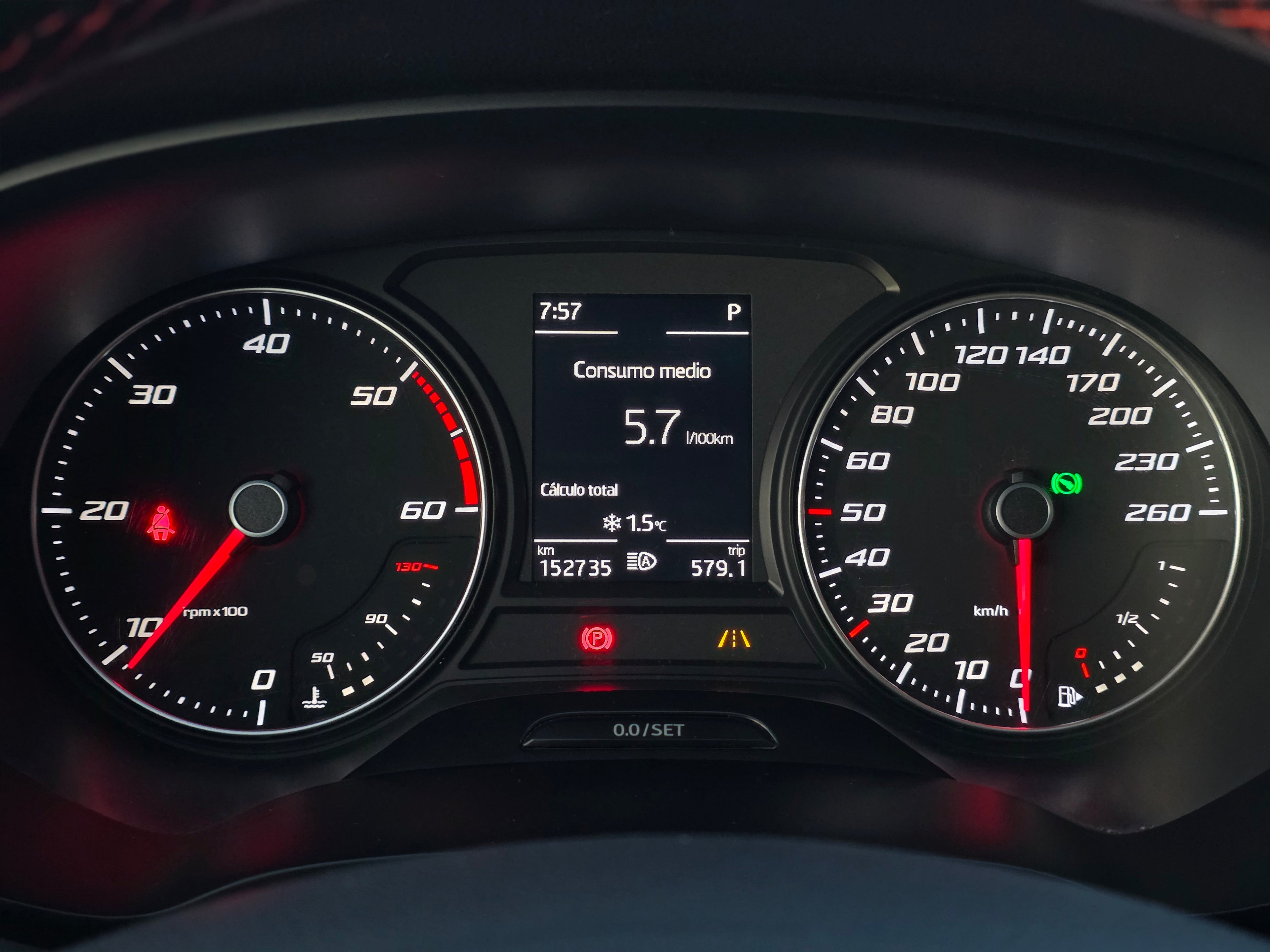 SEAT León 2.0 TDI DSG · Full LED · Techo Solar · 2015