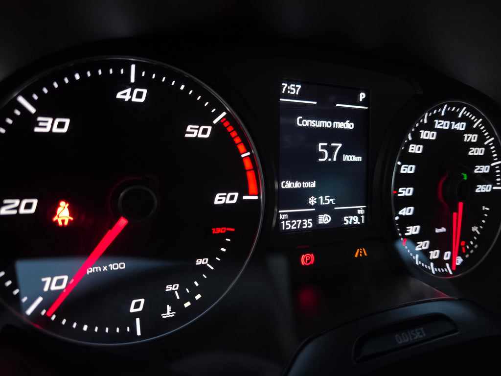 SEAT León 2.0 TDI DSG · Full LED · Techo Solar · 2015