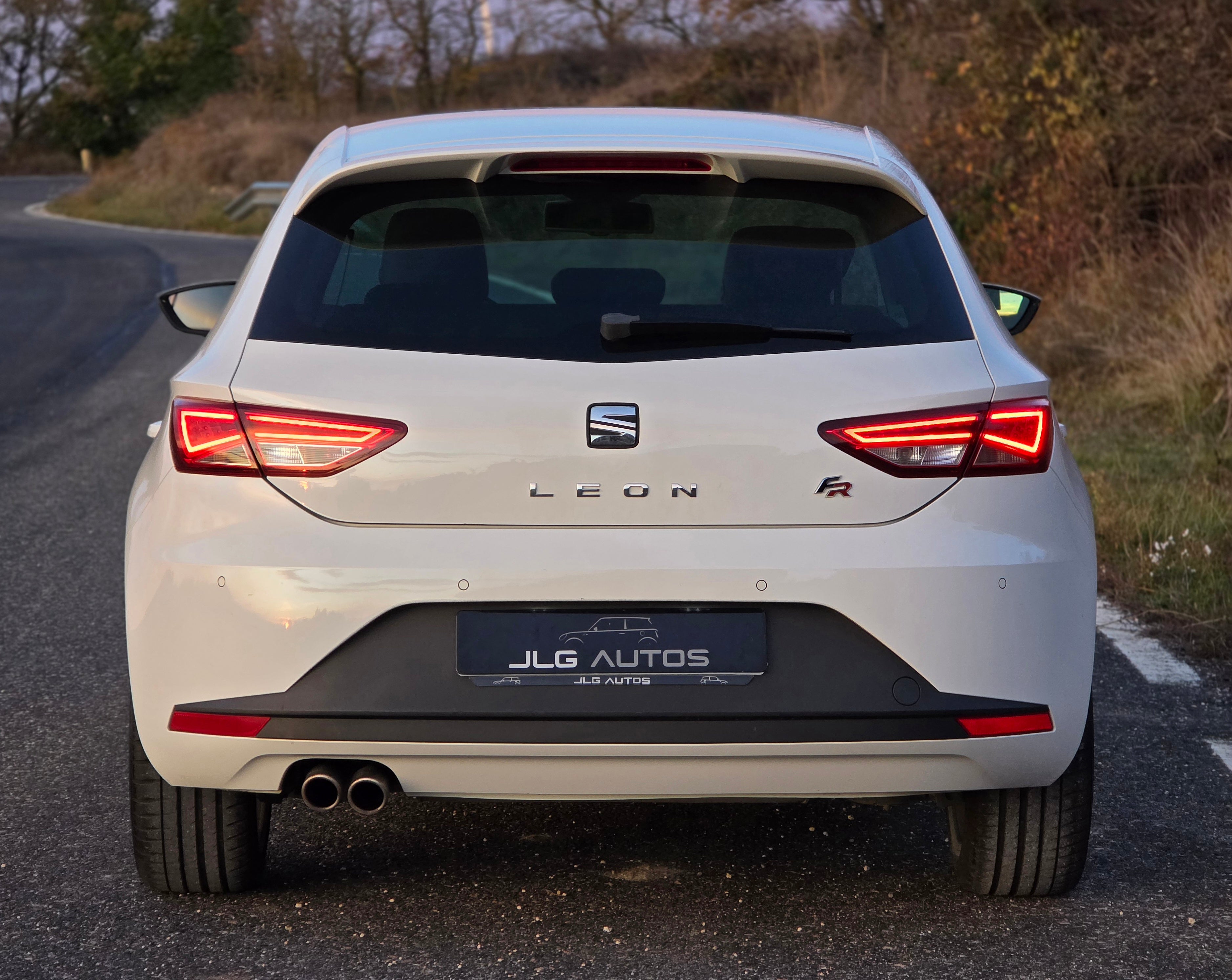 SEAT León 2.0 TDI DSG · Full LED · Techo Solar · 2015