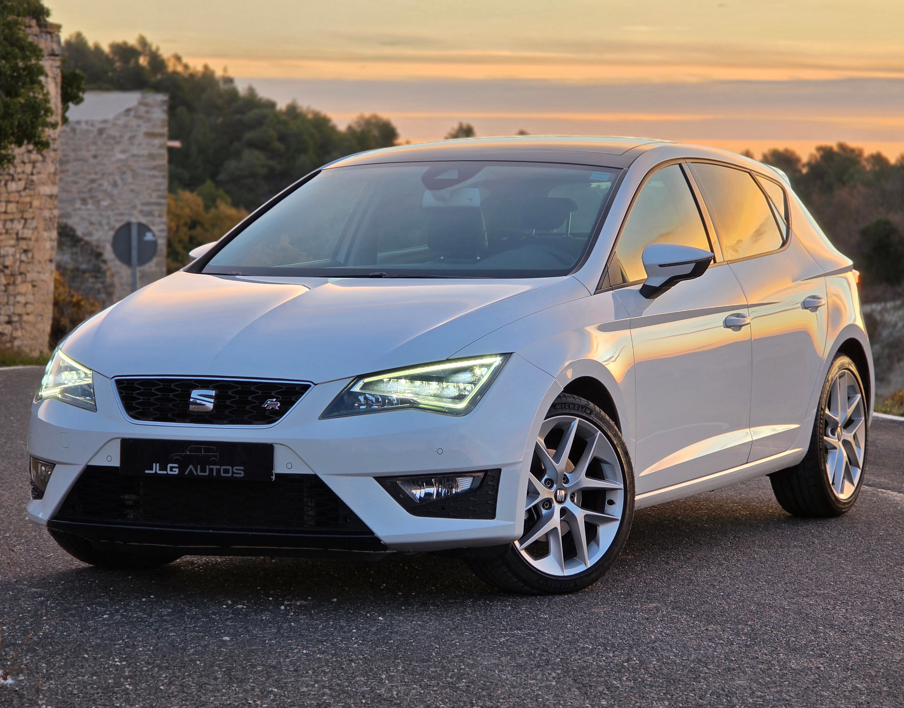 SEAT León 2.0 TDI DSG · Full LED · Techo Solar · 2015