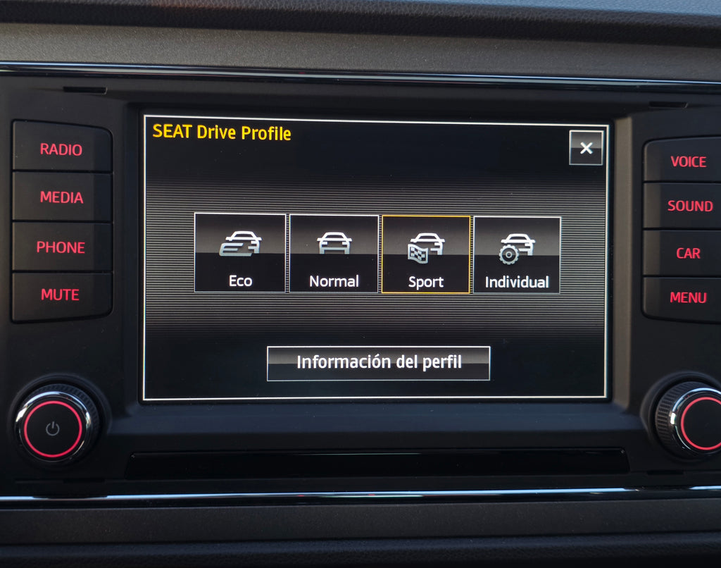 SEAT León 2.0 TDI DSG · Full LED · Techo Solar · 2015