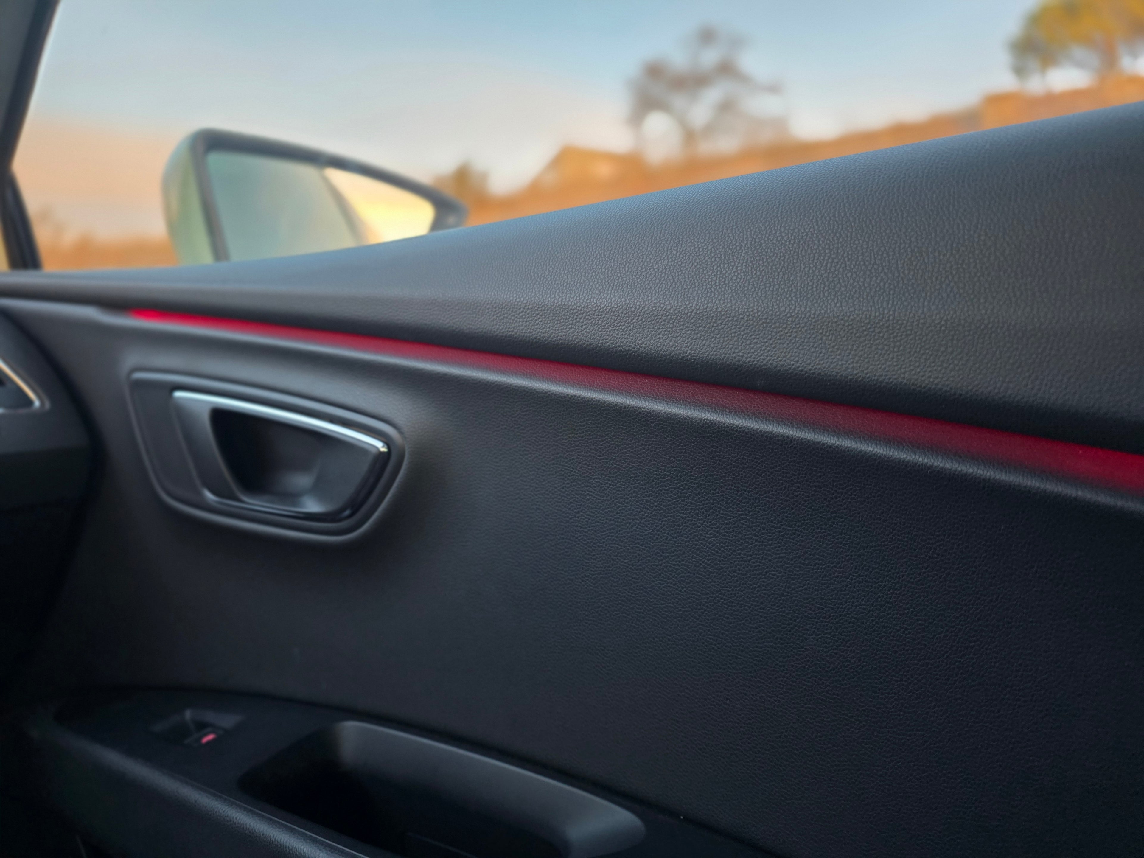 SEAT León 2.0 TDI DSG · Full LED · Techo Solar · 2015