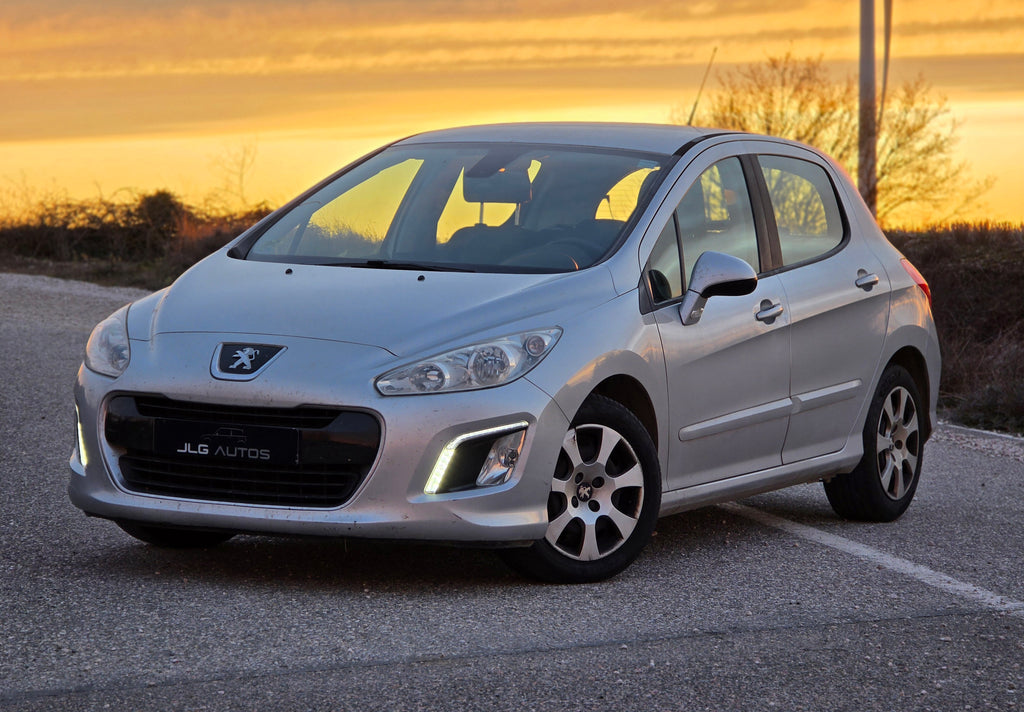 Peugeot 308 1.6 HDi 92 CV – Año 2011