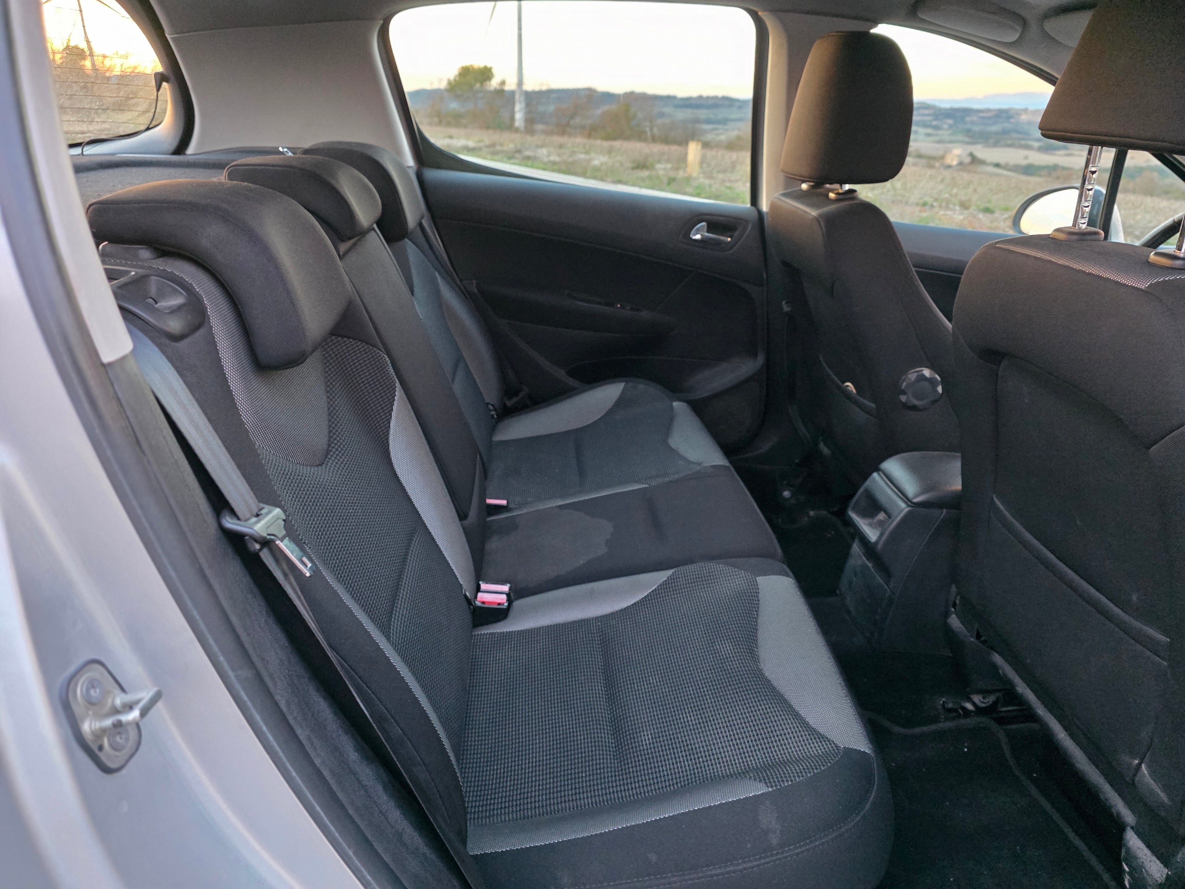 Peugeot 308 1.6 HDi 92 CV – Año 2011