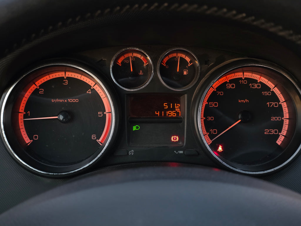 Peugeot 308 1.6 HDi 92 CV – Año 2011