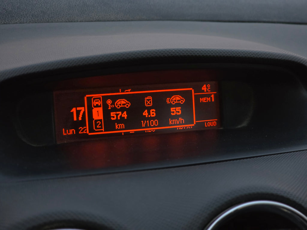 Peugeot 308 1.6 HDi 92 CV – Año 2011